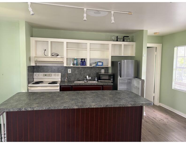 1306 Virginia Street 2