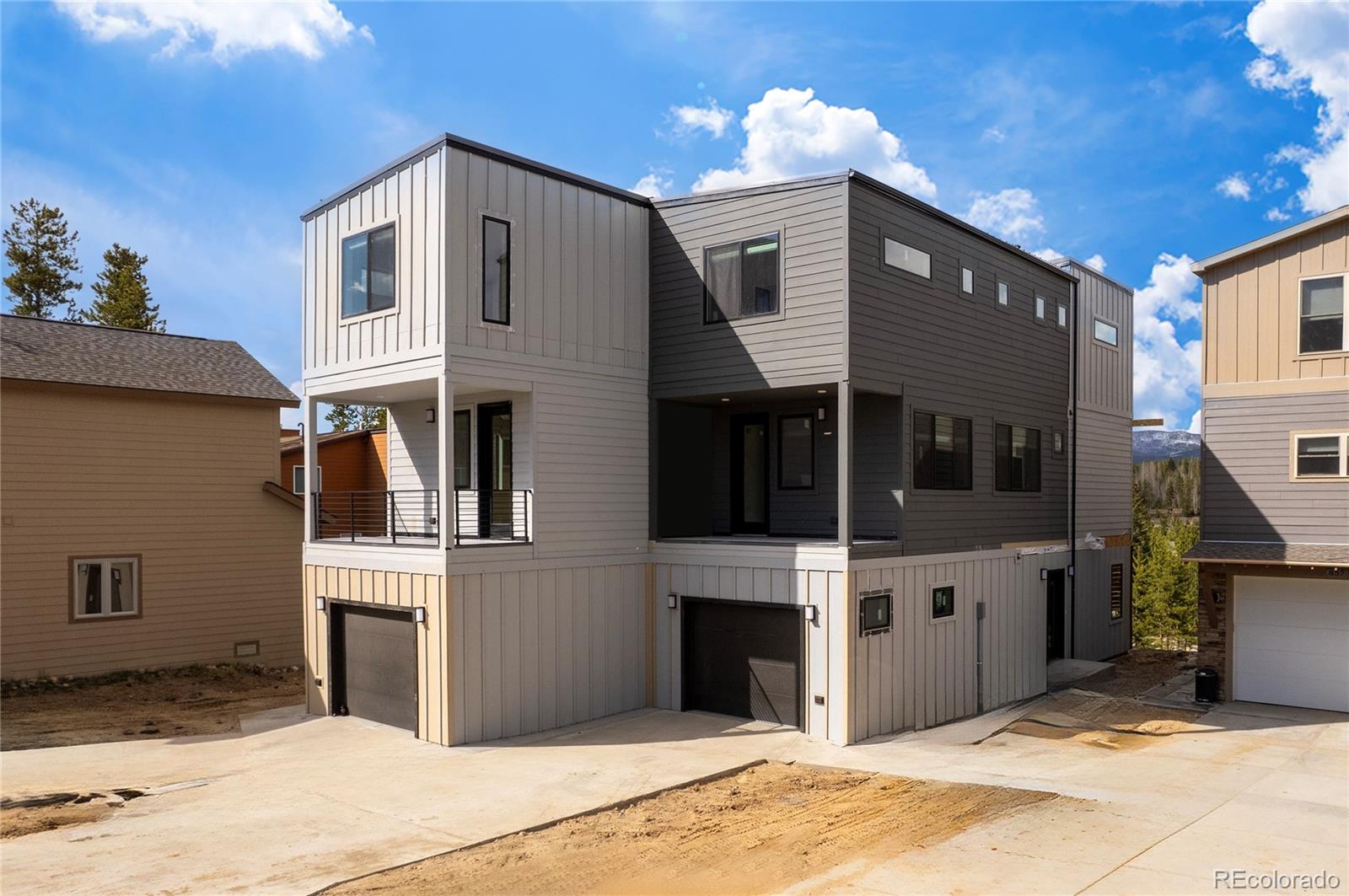 853 Ferret Lane