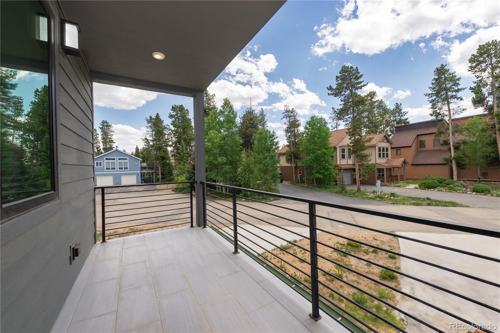 853 Ferret Lane
