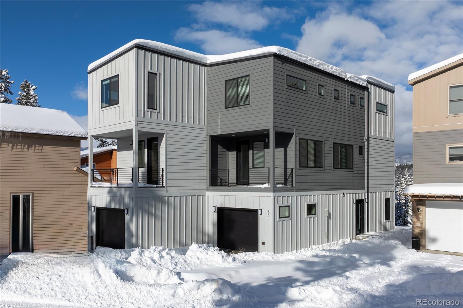 853 Ferret Lane