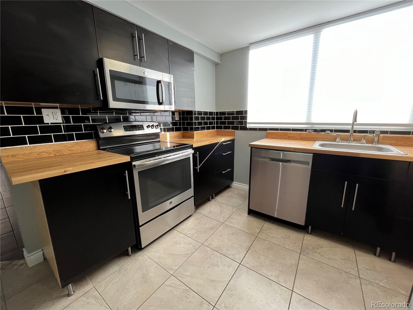 1155 N Ash Street Unit: 202