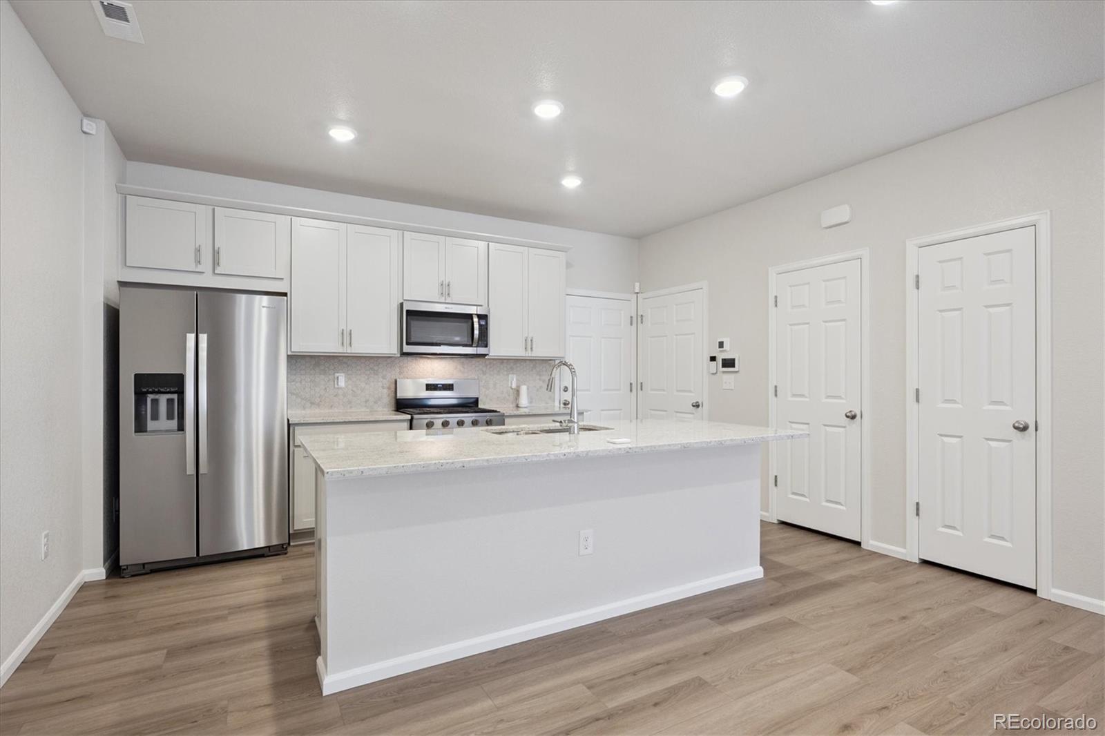 13927 Vispo Way