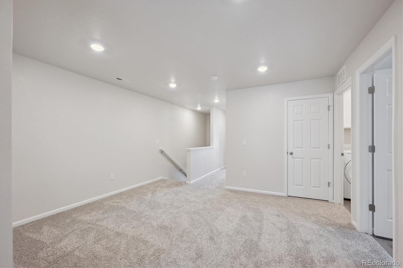 13927 Vispo Way