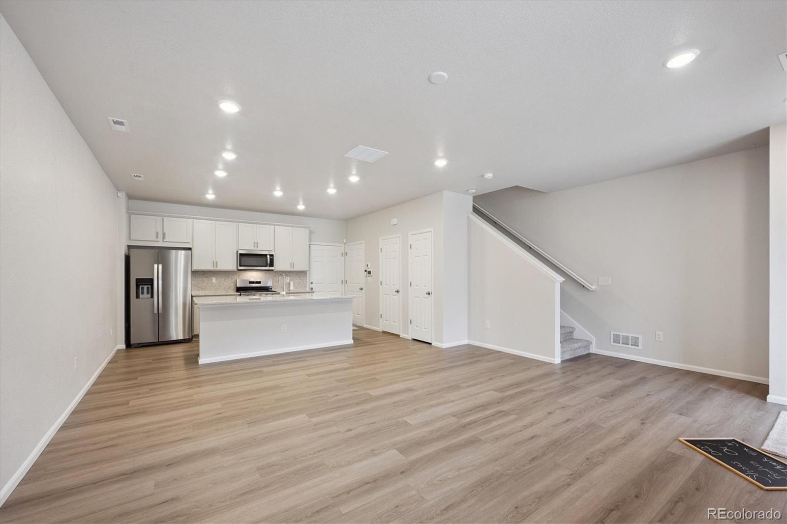 13927 Vispo Way