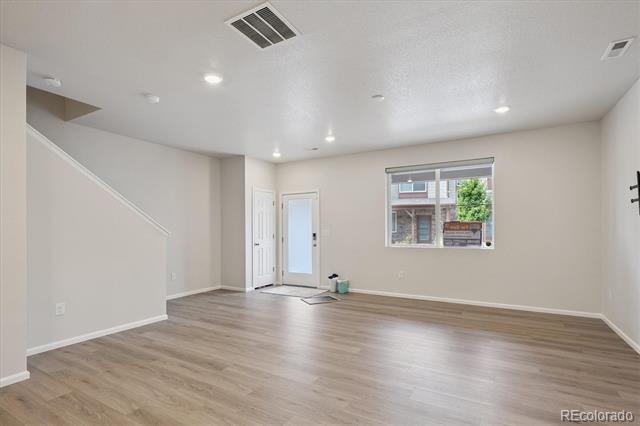13927 Vispo Way