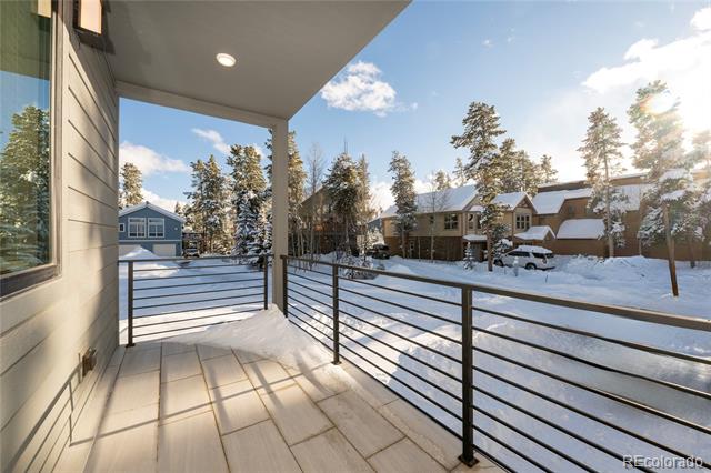 851 Ferret Lane
