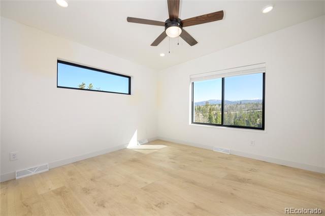 851 Ferret Lane