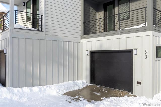 851 Ferret Lane