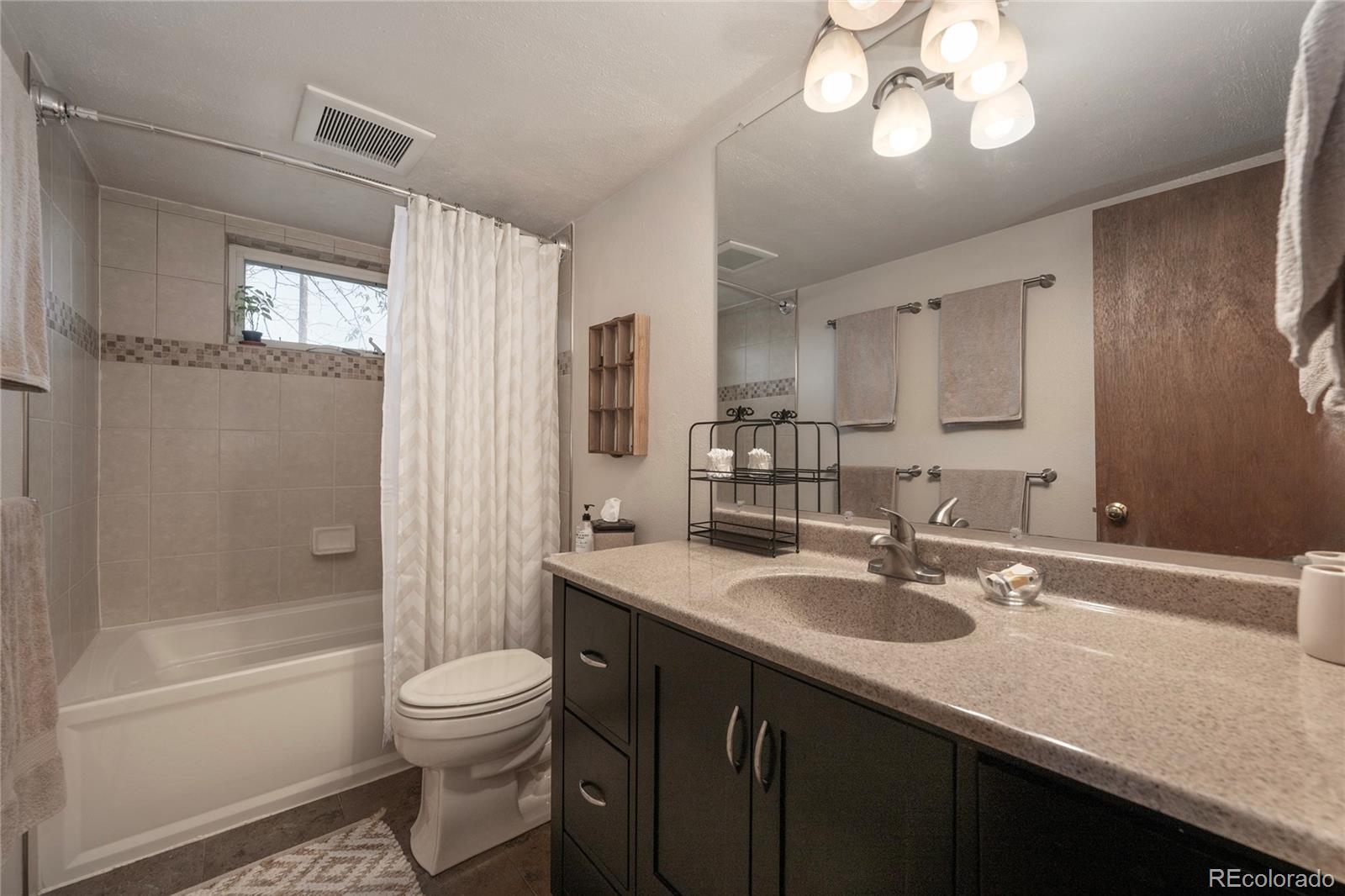 300 Sterling Way Unit: 3