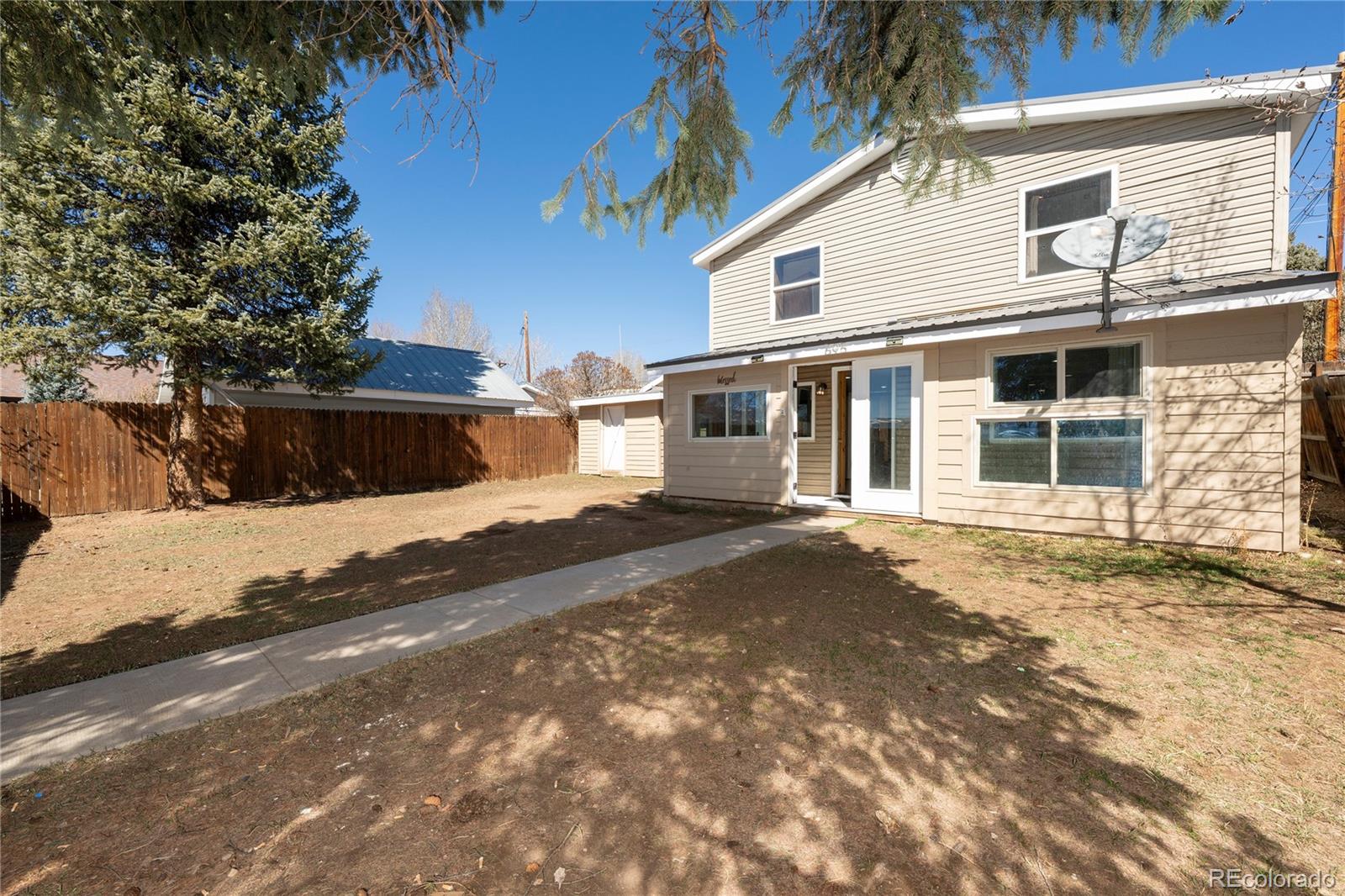 695 E Agate Avenue