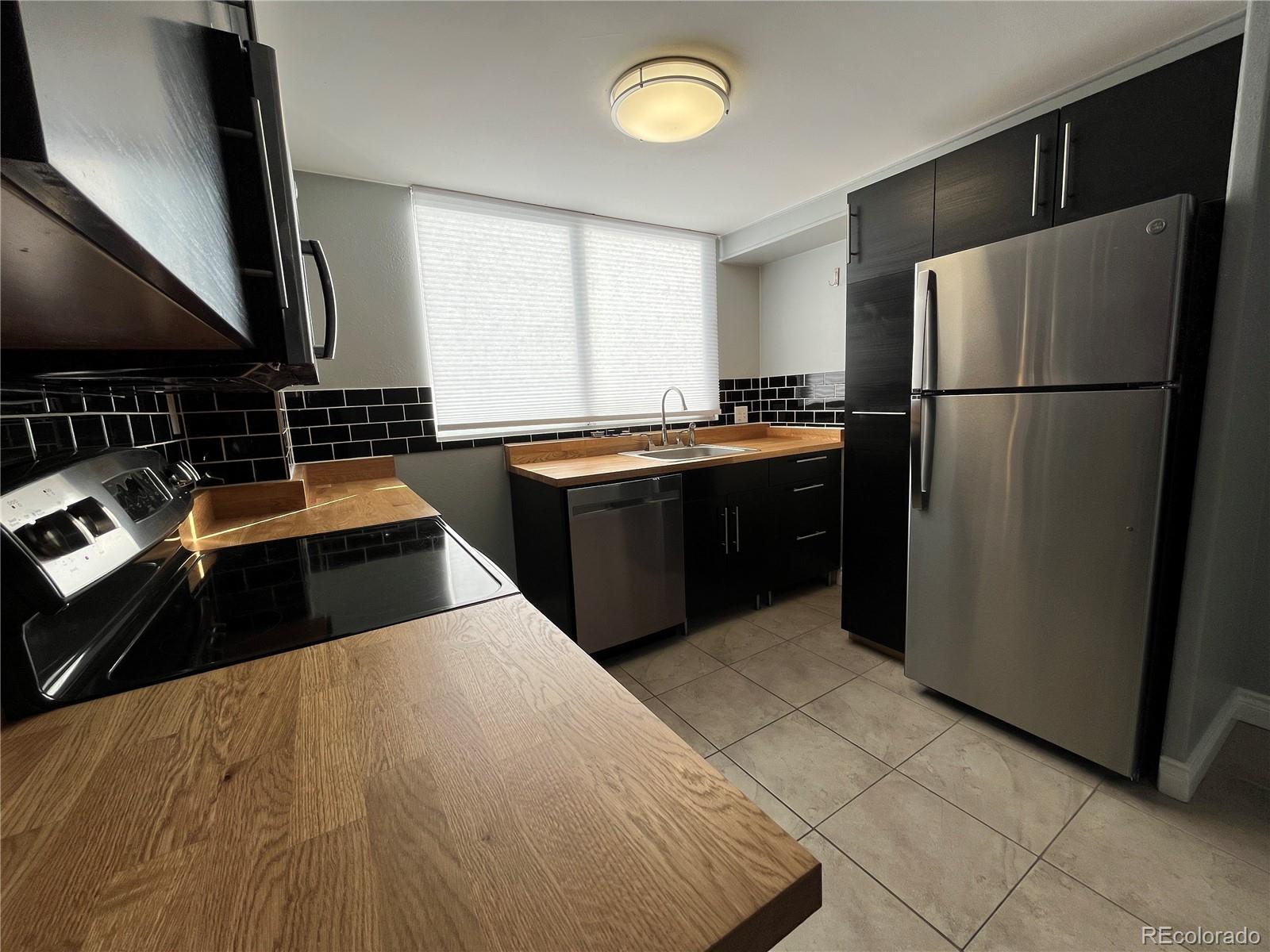 1155 Ash Street Unit: 202