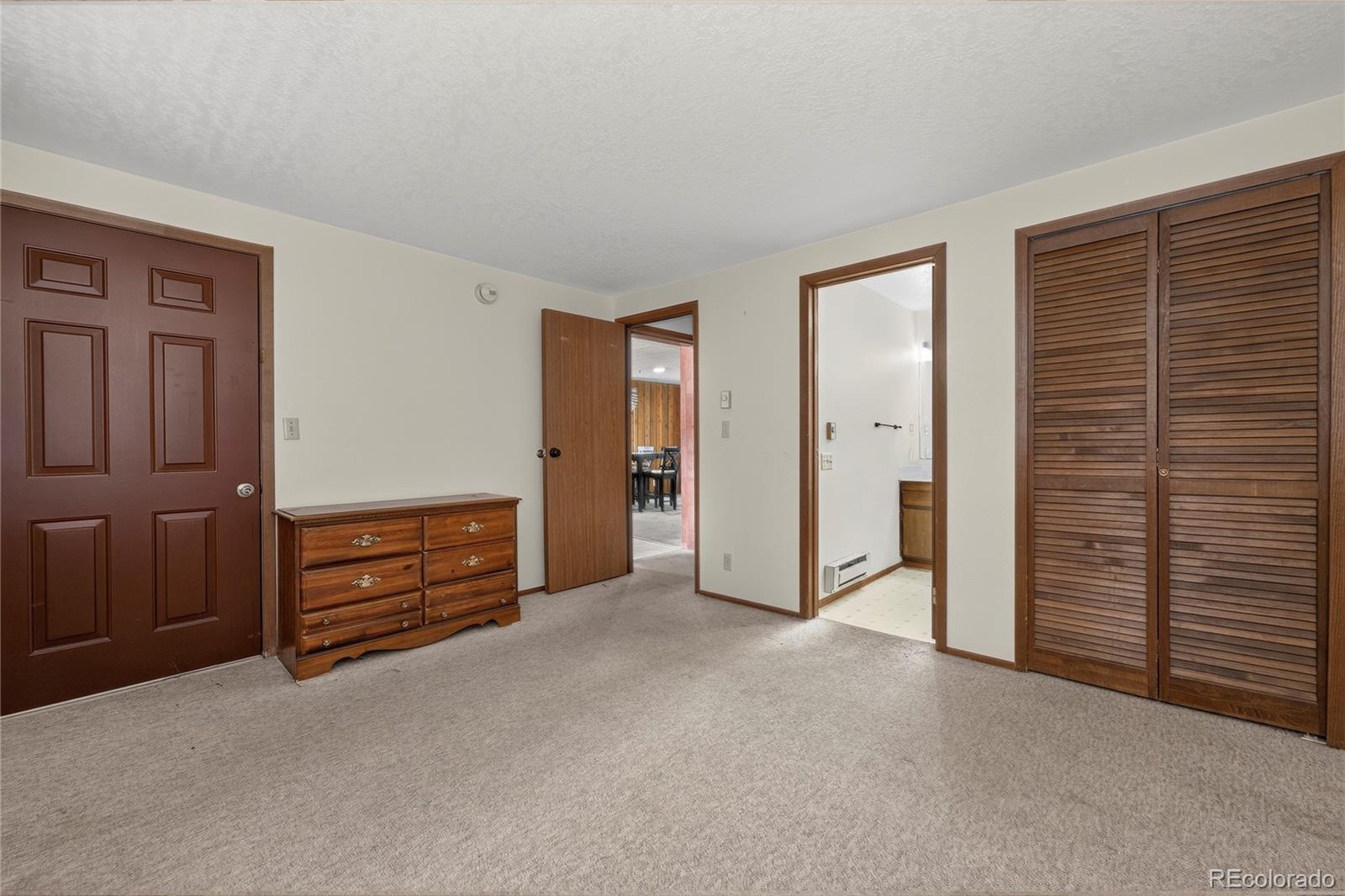 214 GCR 702/Village Dr Unit: 17-201