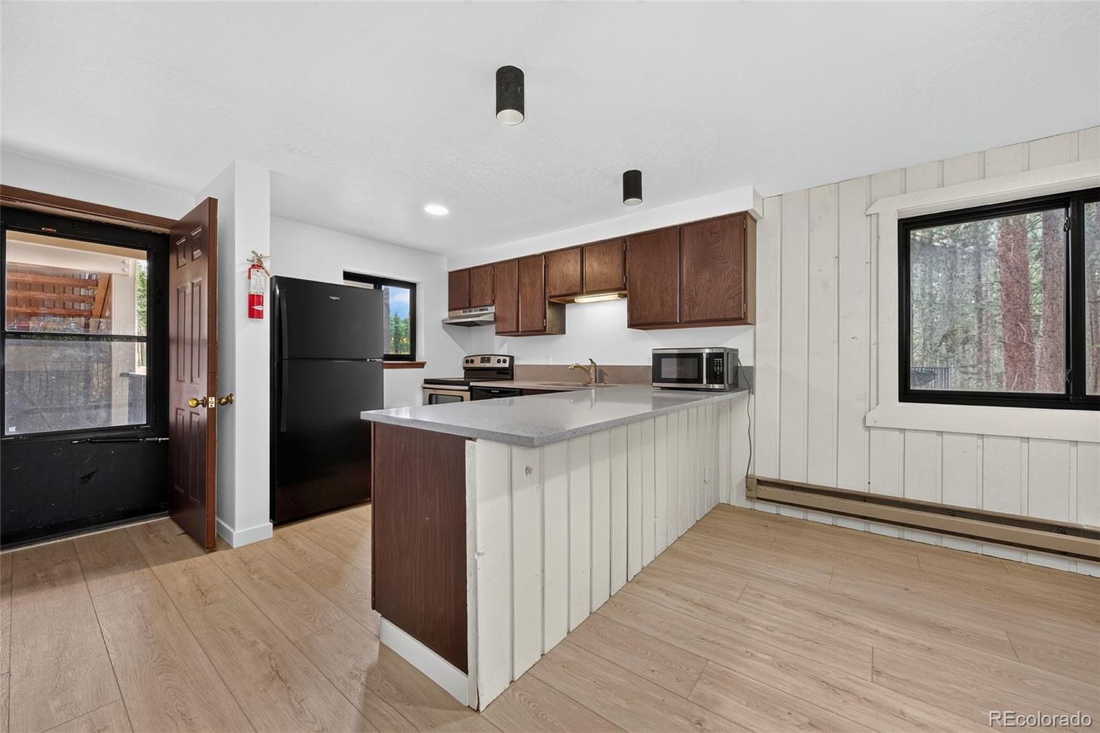 214 GCR 702/Village Dr Unit: 17-201