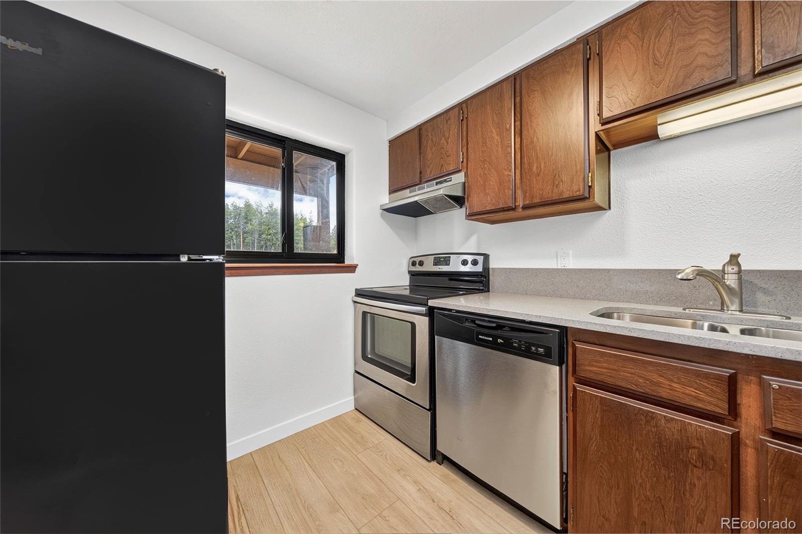 214 GCR 702/Village Dr Unit: 17-201
