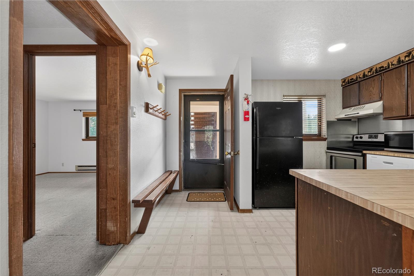 214 GCR 702/Village Dr Unit: 17-201