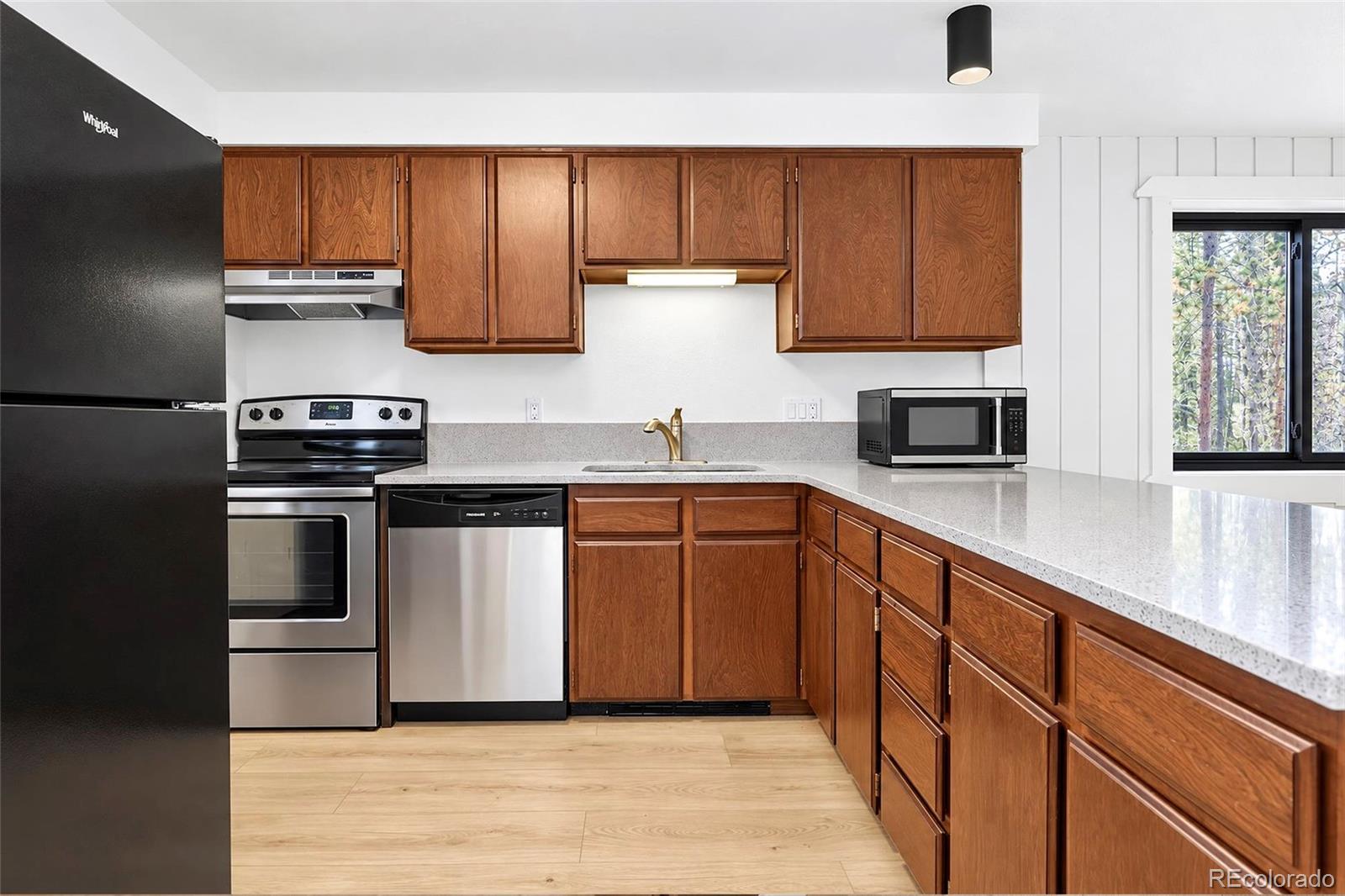 214 GCR 702/Village Dr Unit: 17-201