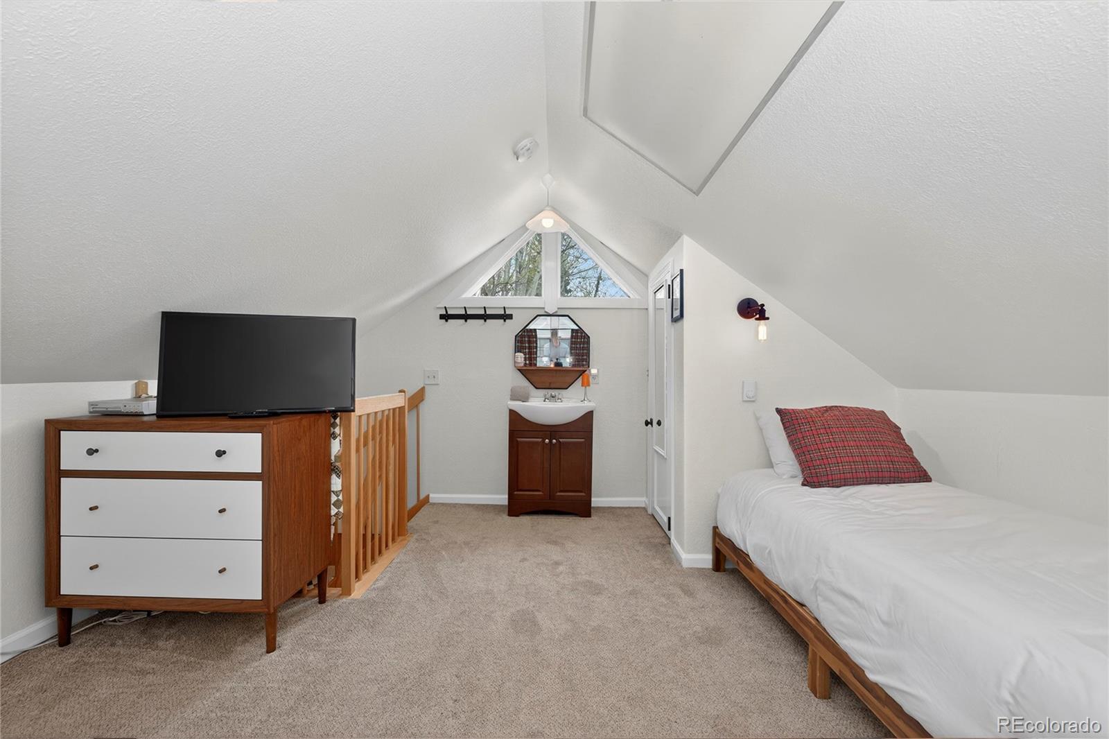 327 Vasquez Road Unit: E1
