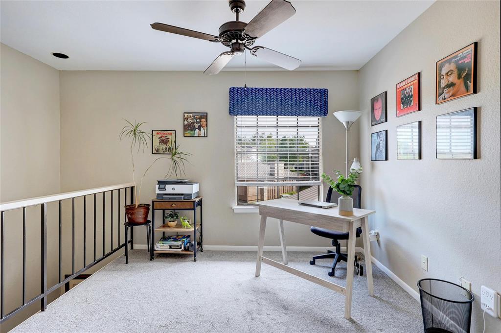 2201 Lakeway BLVD Unit: 25