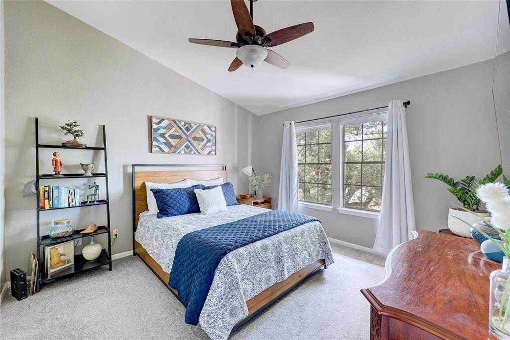 2201 Lakeway BLVD Unit: 25