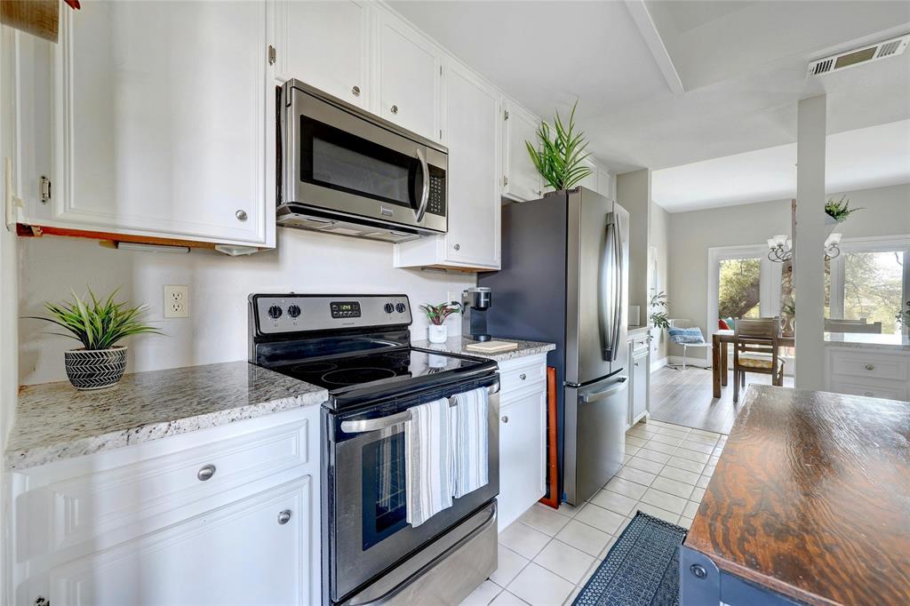2201 Lakeway BLVD Unit: 25