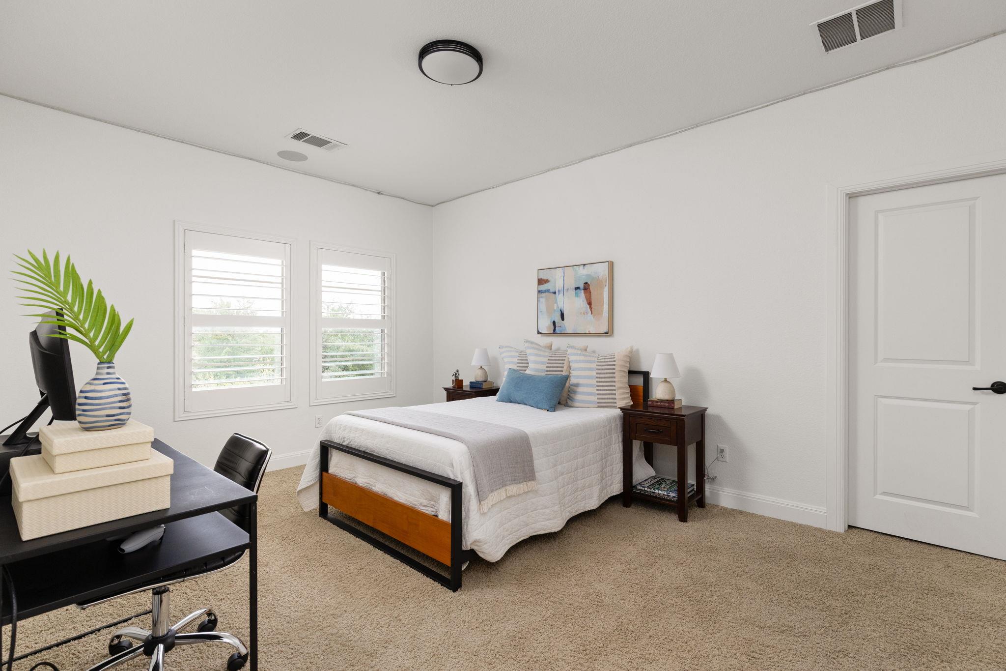 16812 Broomweed CV