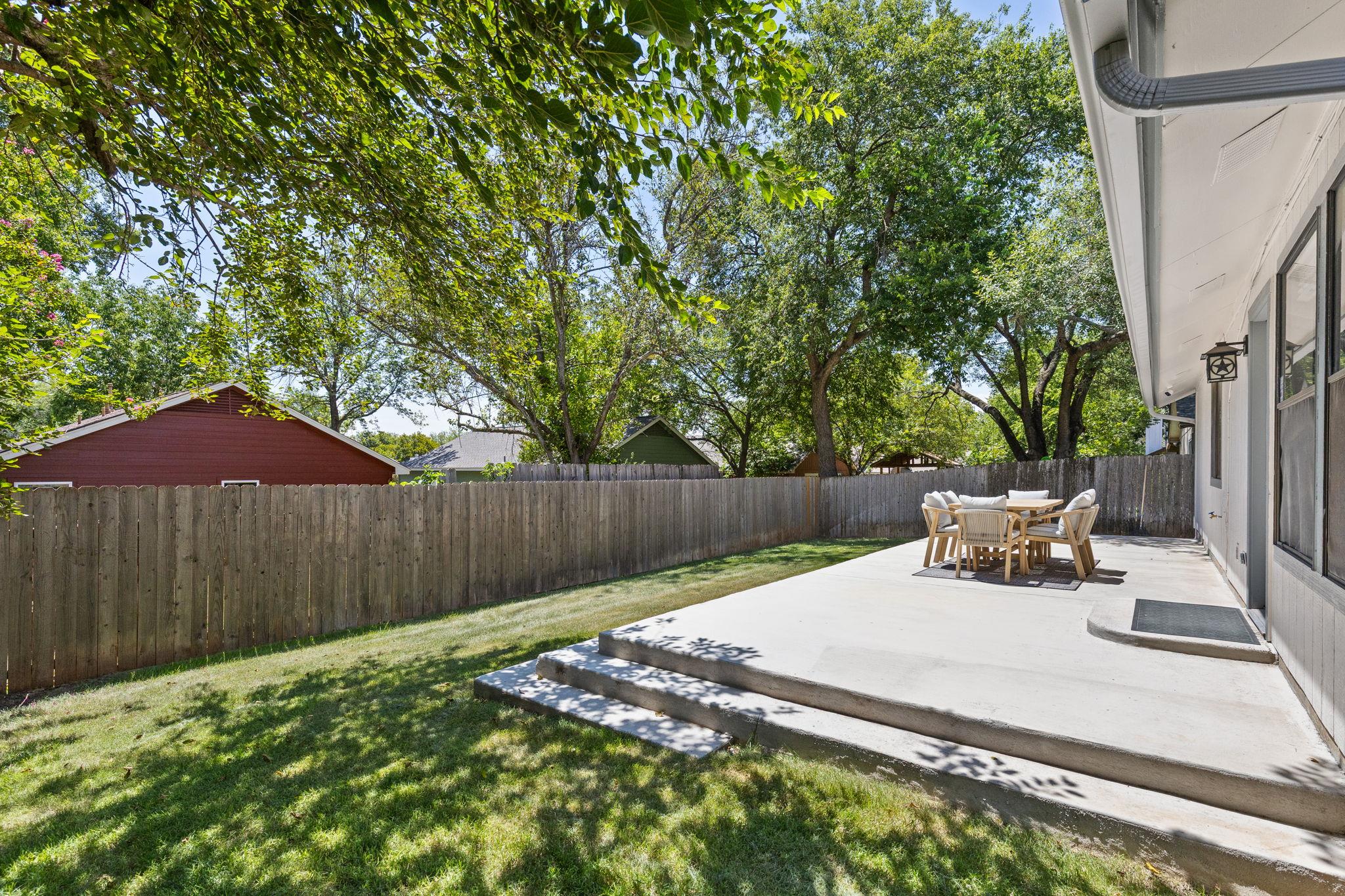 8701 Palace PKWY