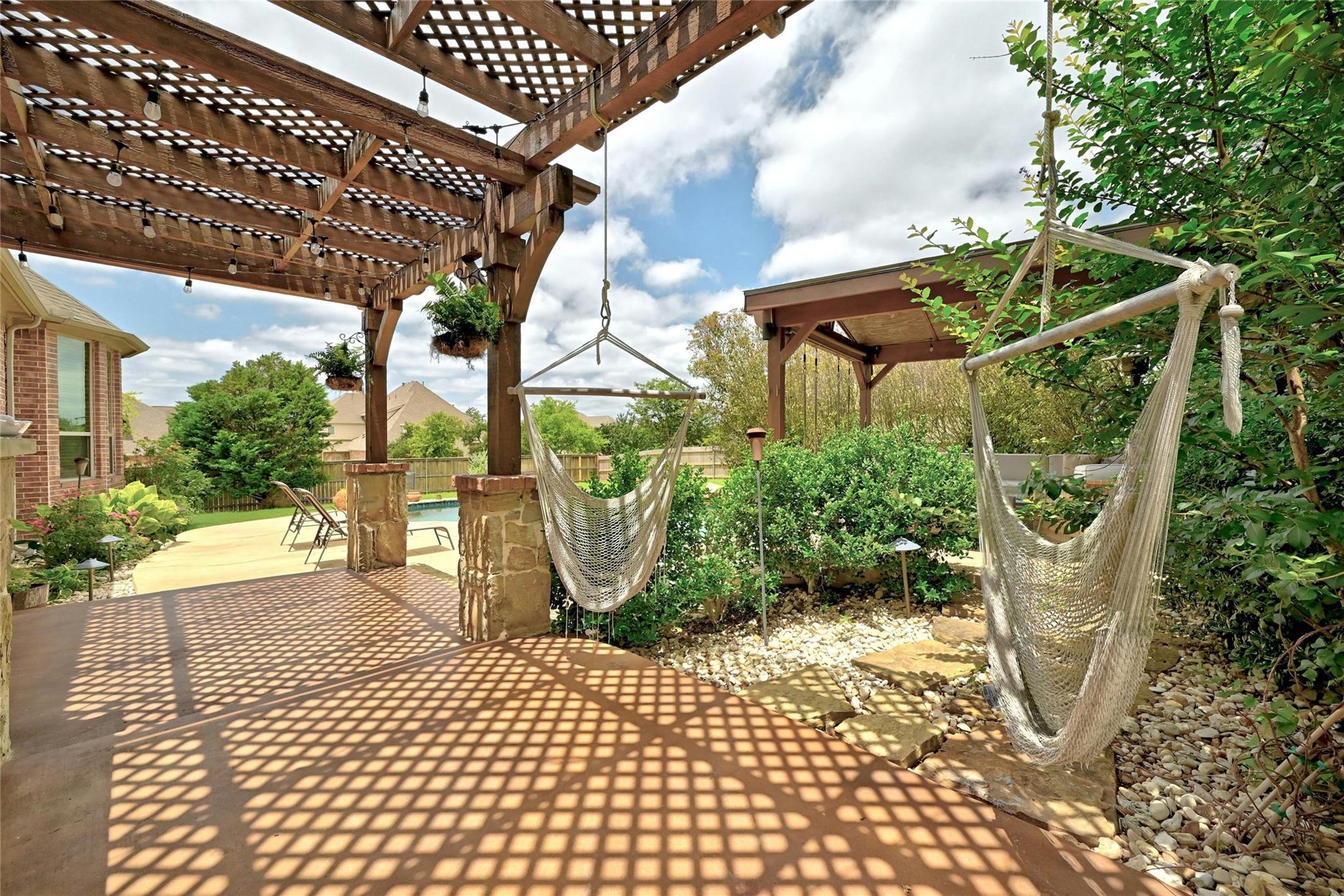 331 Aspen DR
