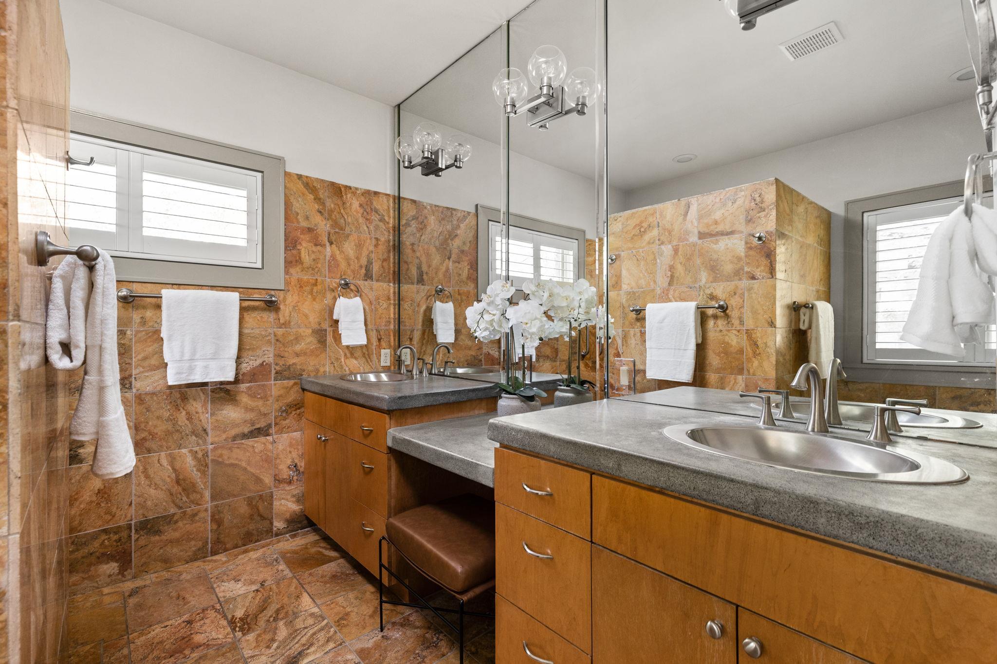 1200 Barton Creek BLVD # 28