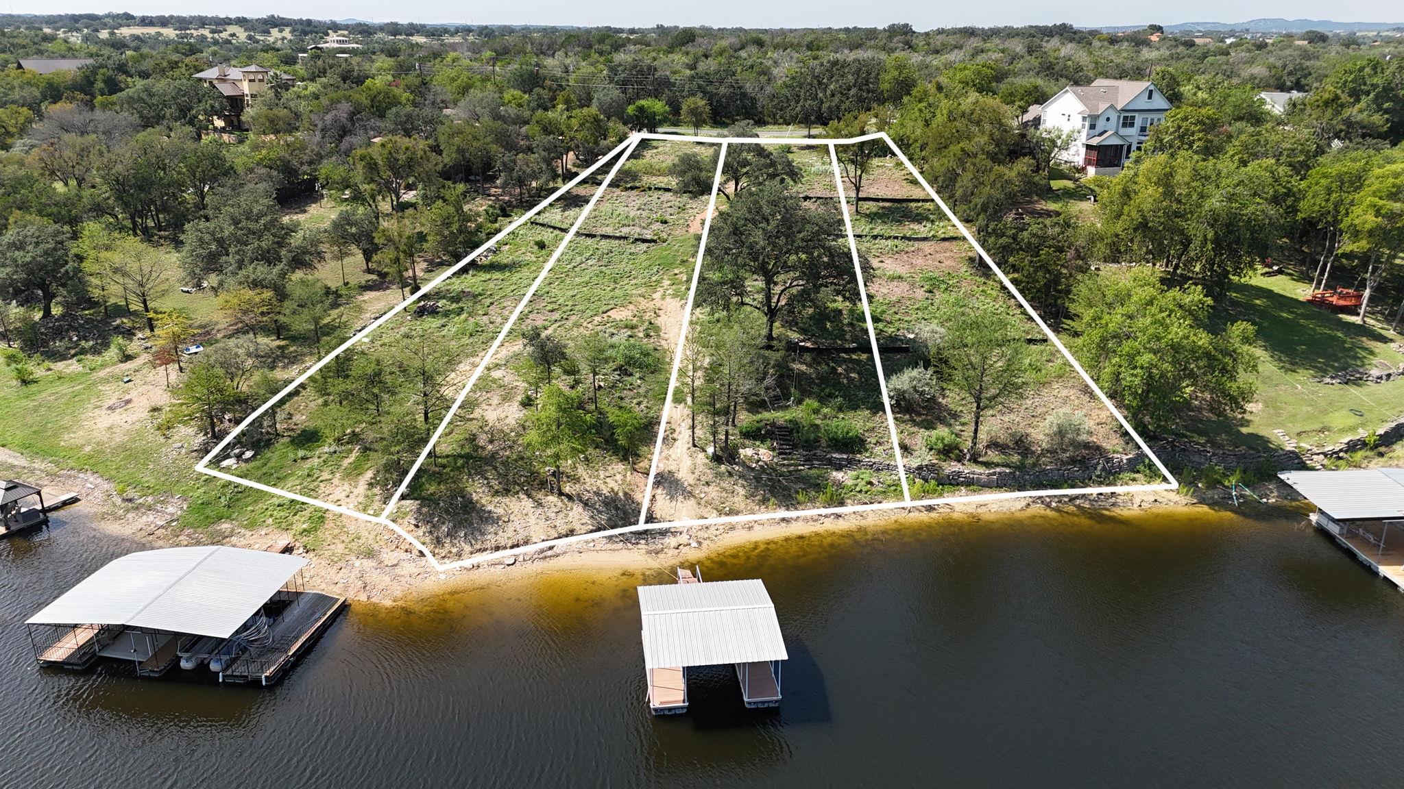 1013 Lake Shore DR