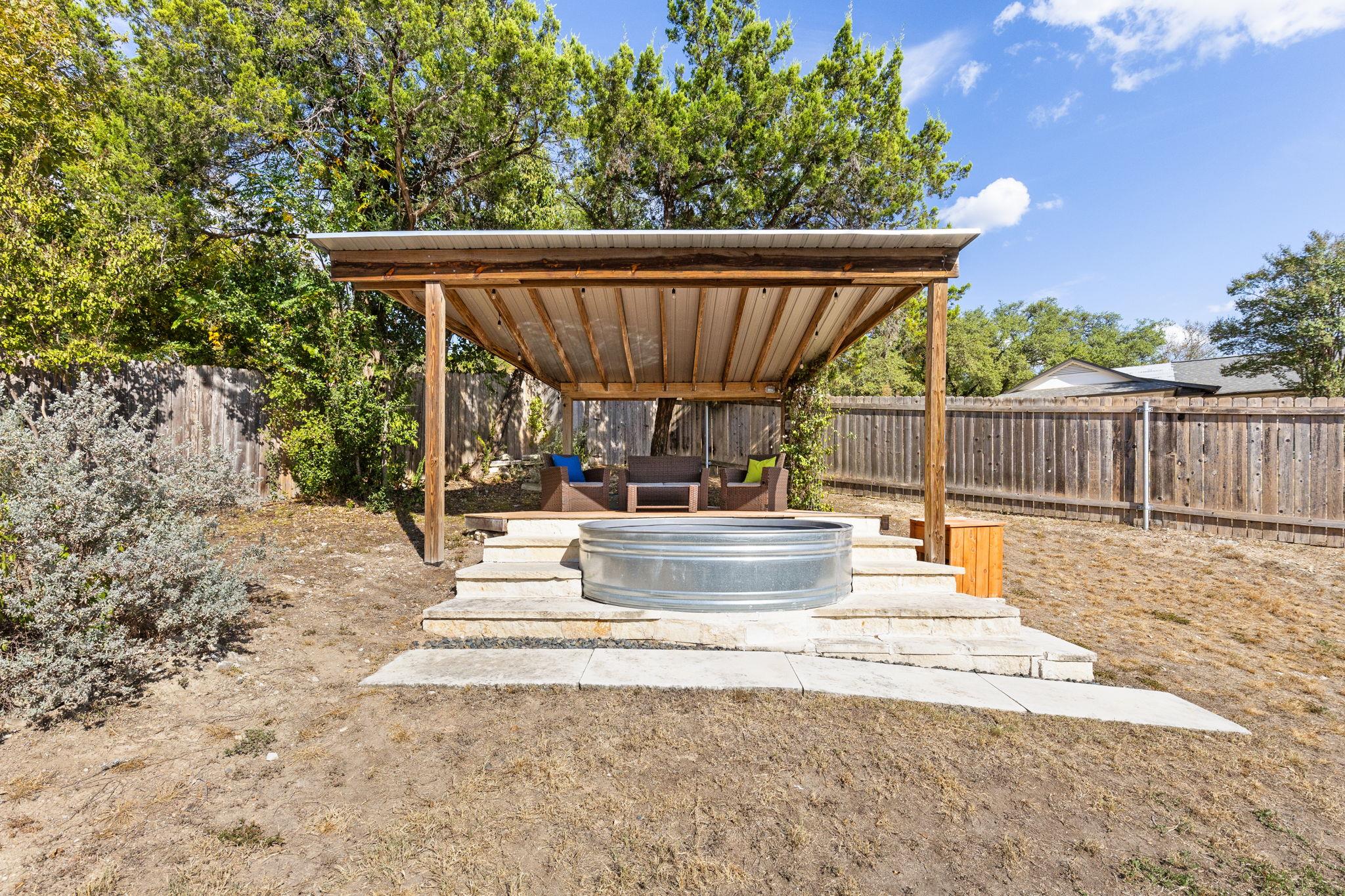 7008 Chinook DR