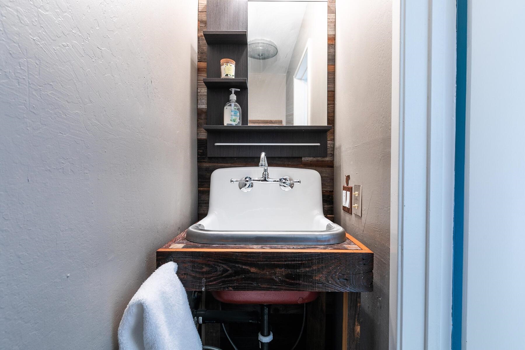11711 Snowpeak Way Unit: 557