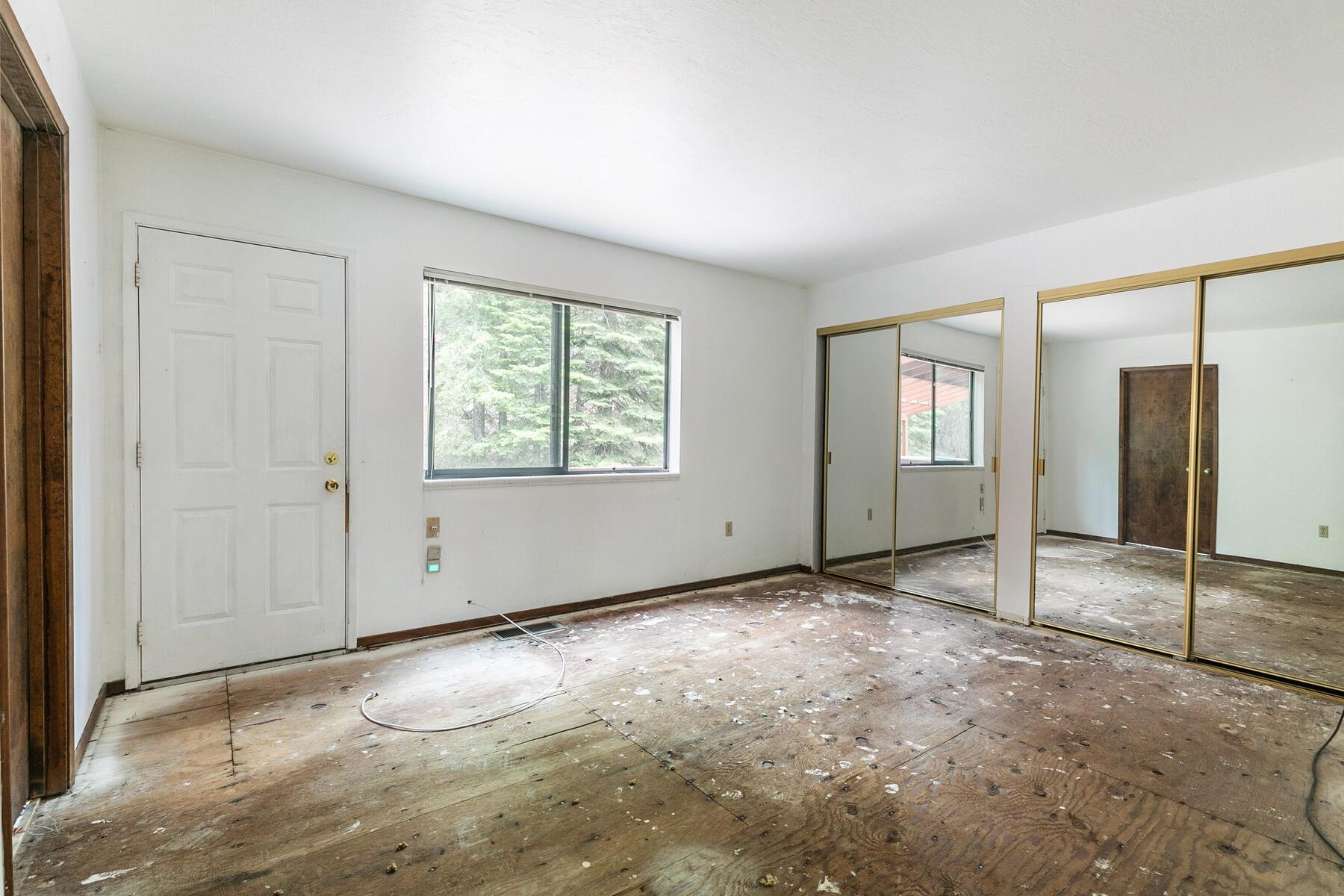 8585 River Road