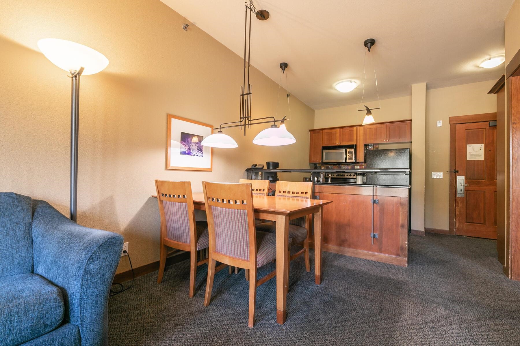1850 Village South Road Unit: 4-227