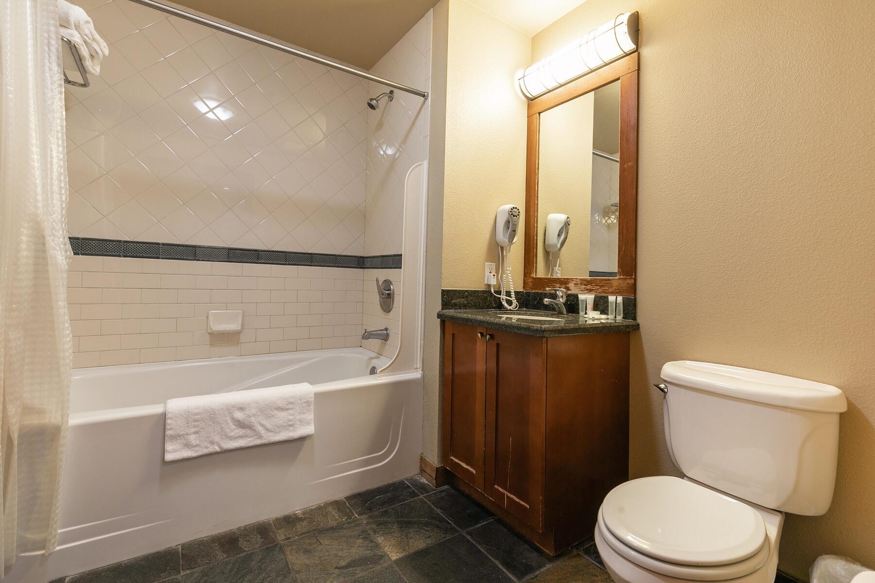 1850 Village South Road Unit: 4-227