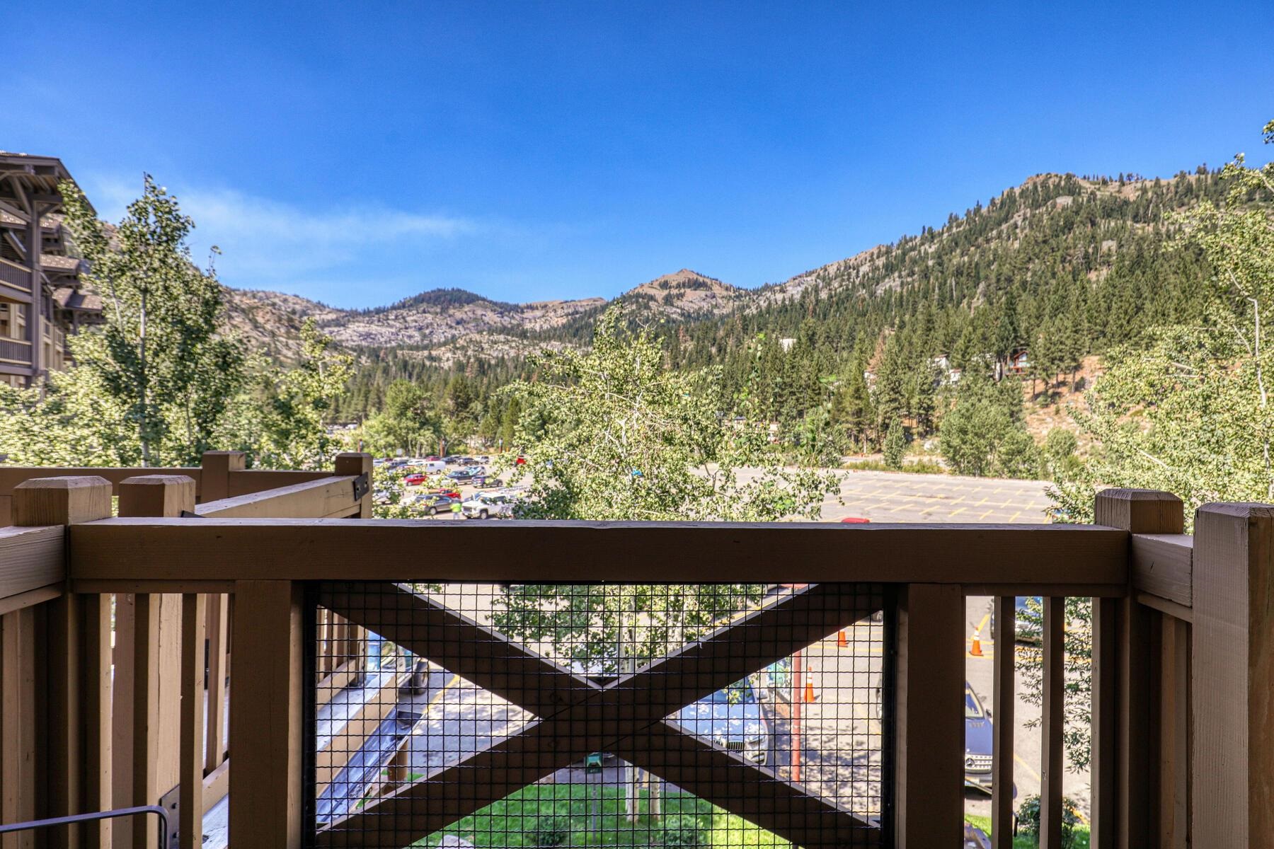 1850 Village South Road Unit: 4-227