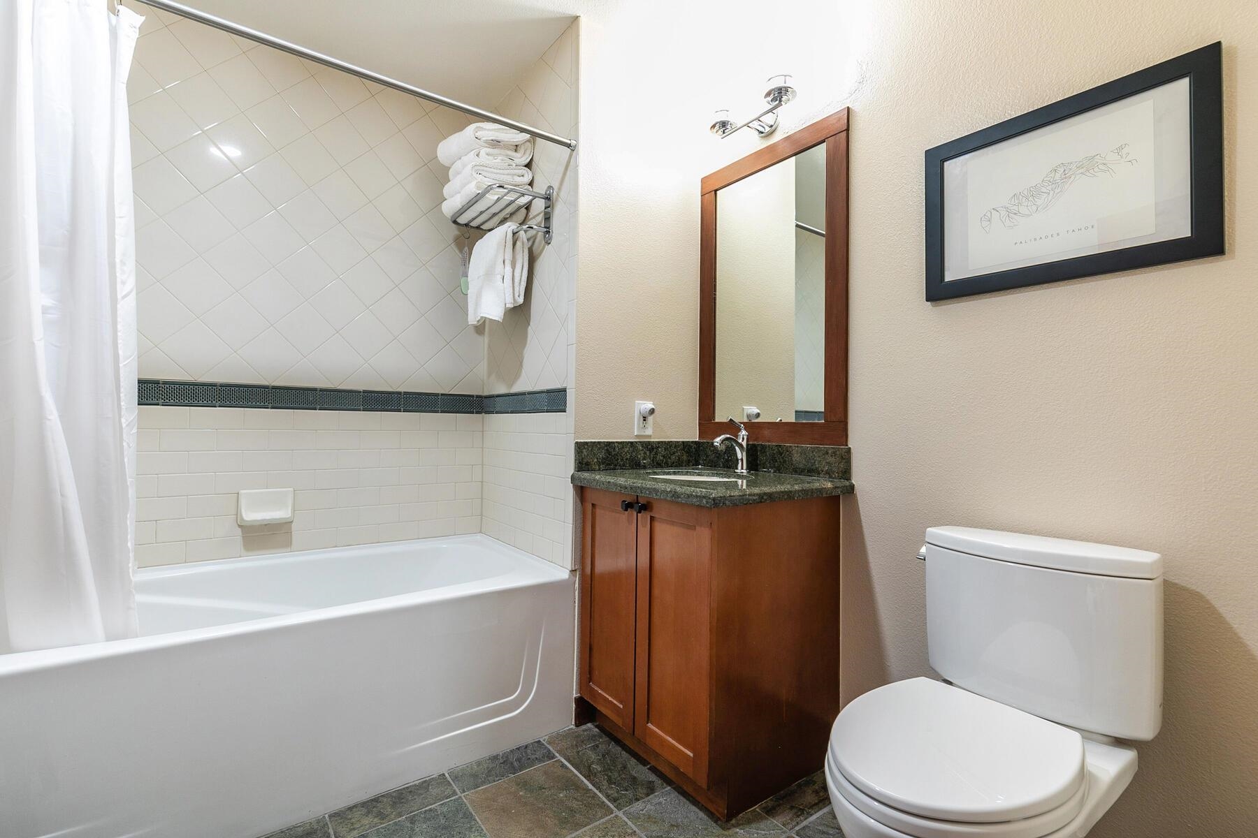 1750 Village East Road Unit: 5-212