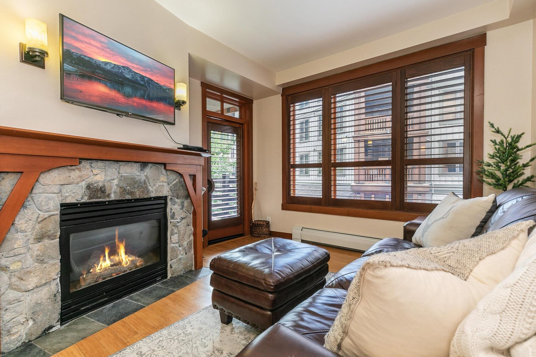 1750 Village East Road Unit: 5-212