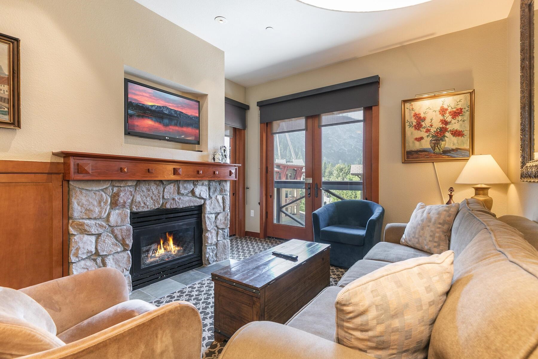 1880 Village South Road Unit: 3-435