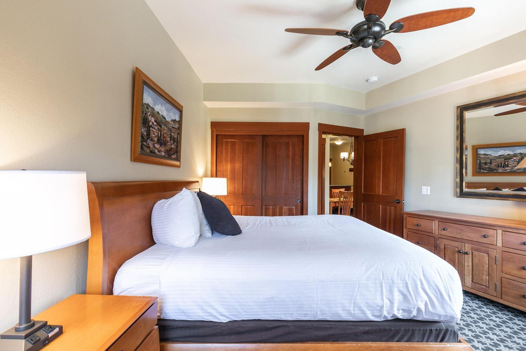 1880 Village South Road Unit: 3-435