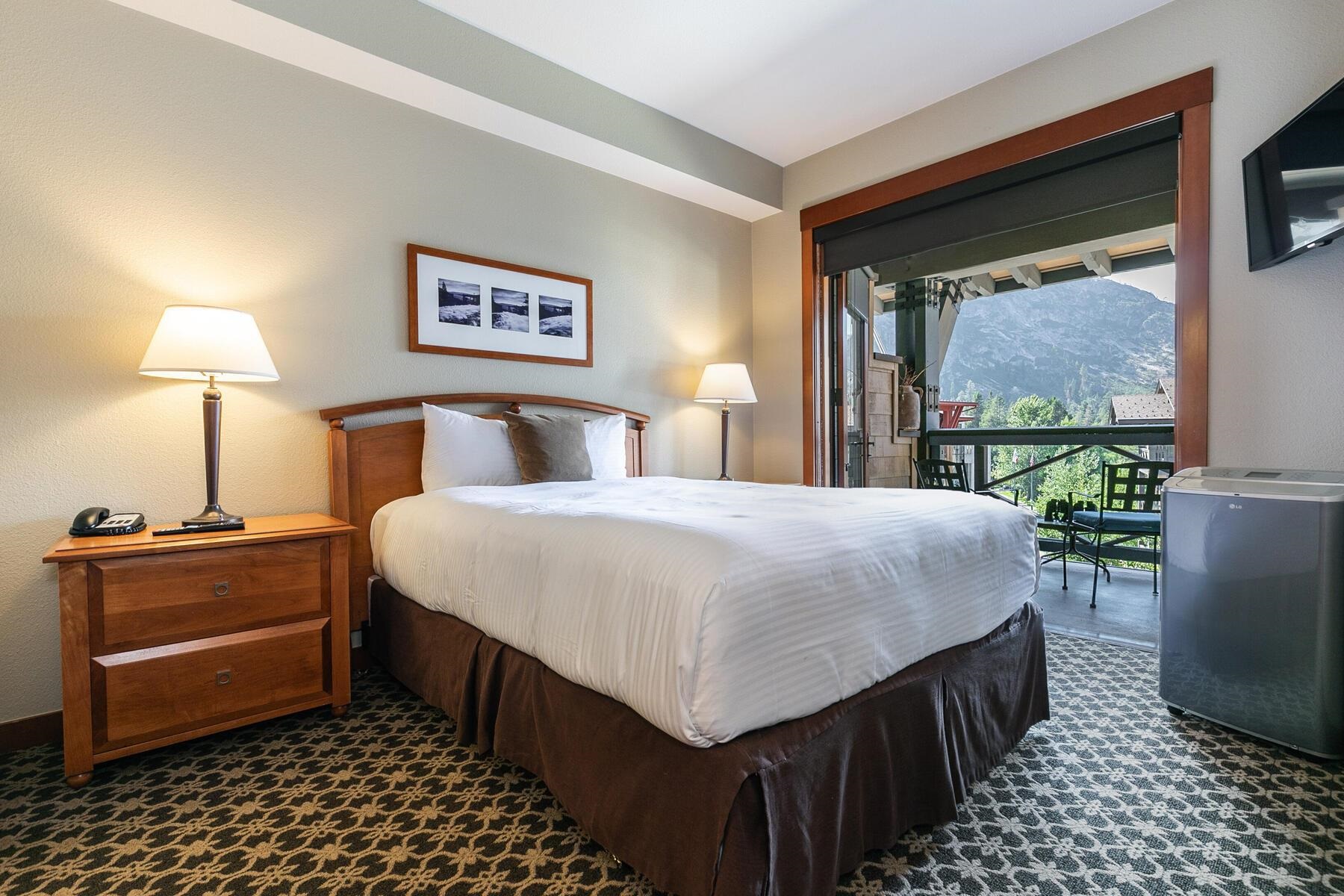 1880 Village South Road Unit: 3-435