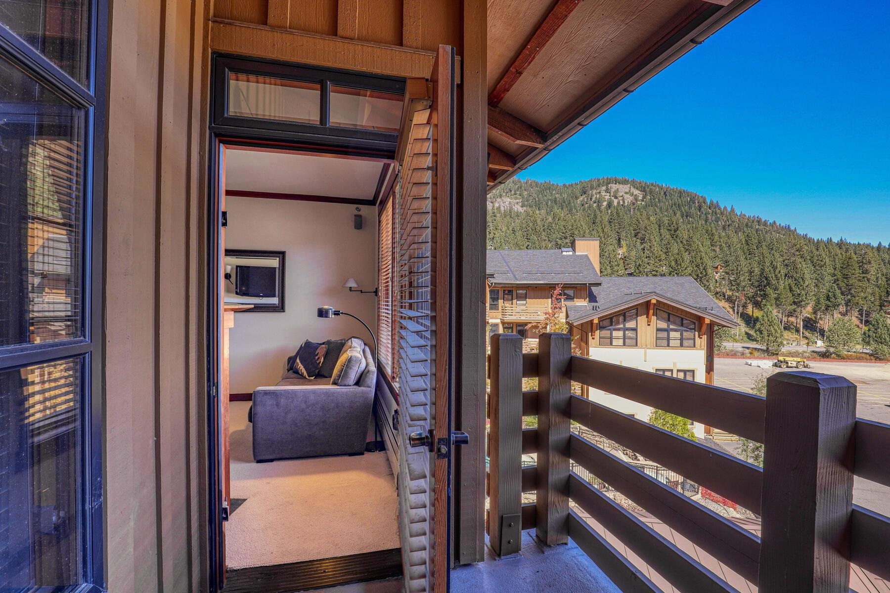 1750 Village East Road Unit: 5-411