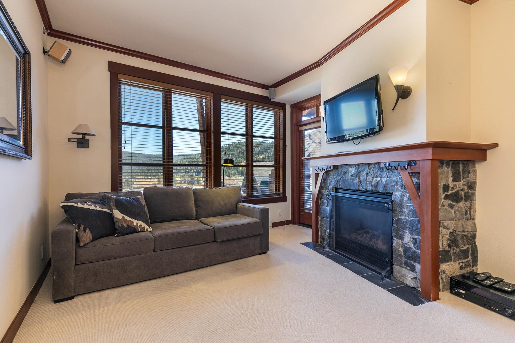 1750 Village East Road Unit: 5-411