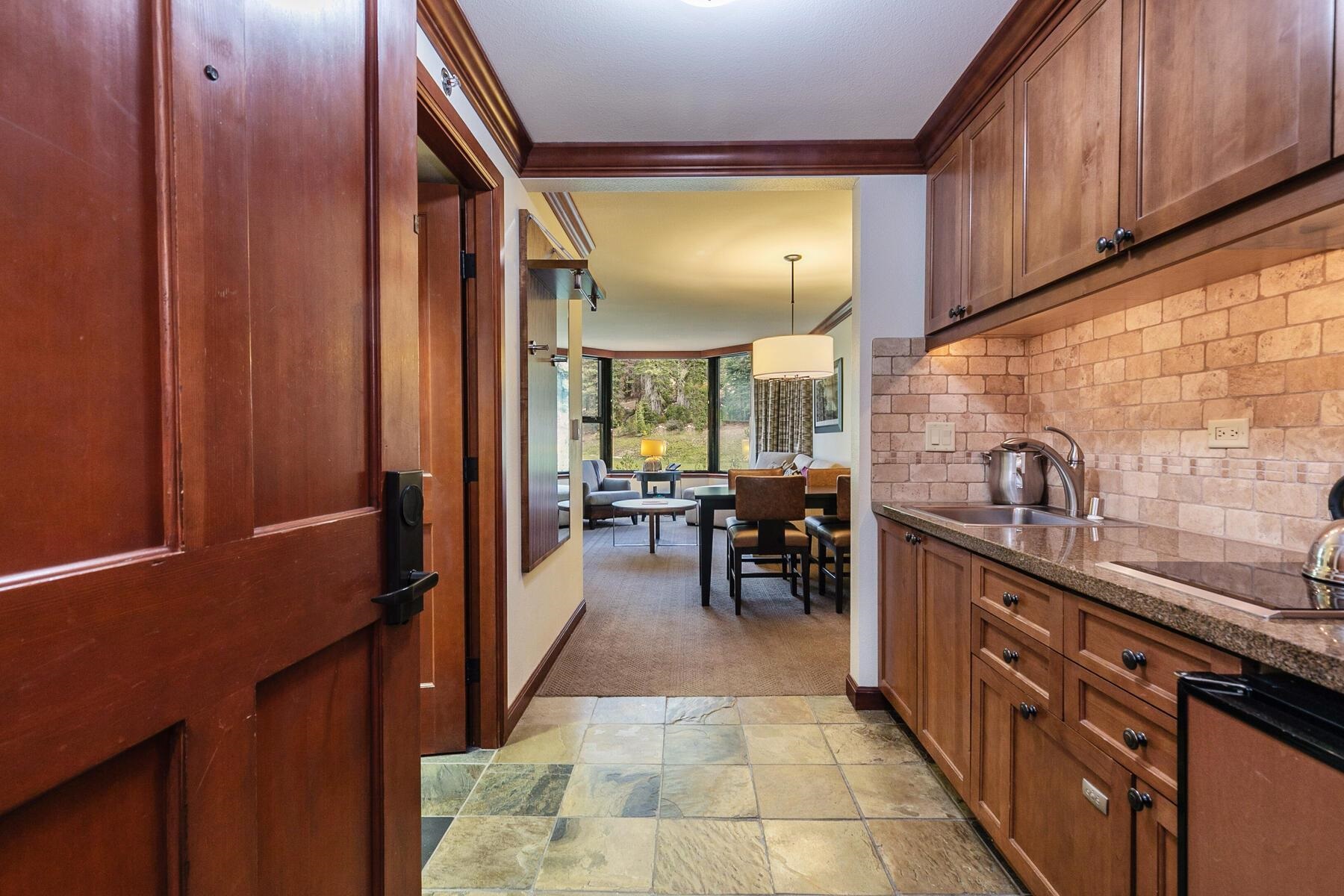 400 Squaw Creek Road Unit: 649/651