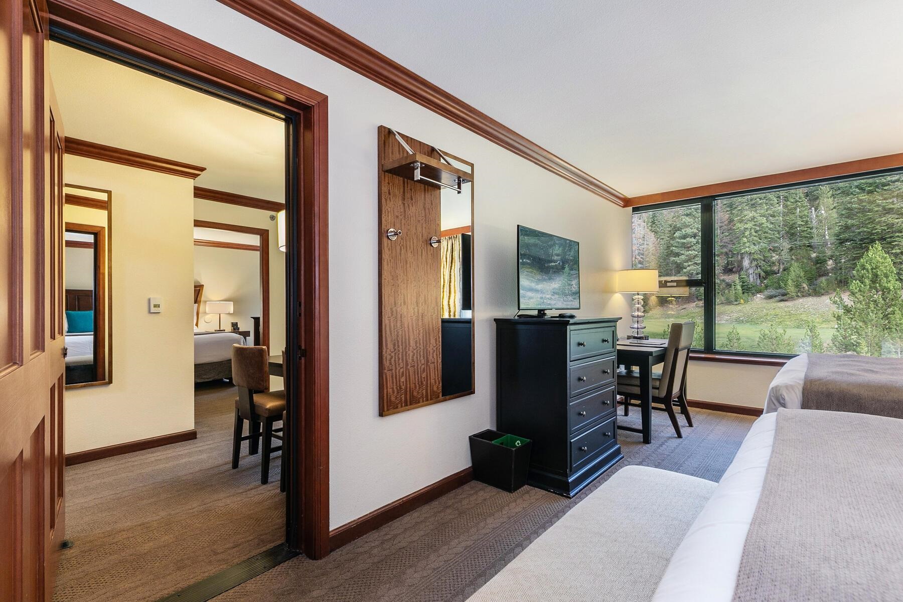 400 Squaw Creek Road Unit: 649/651