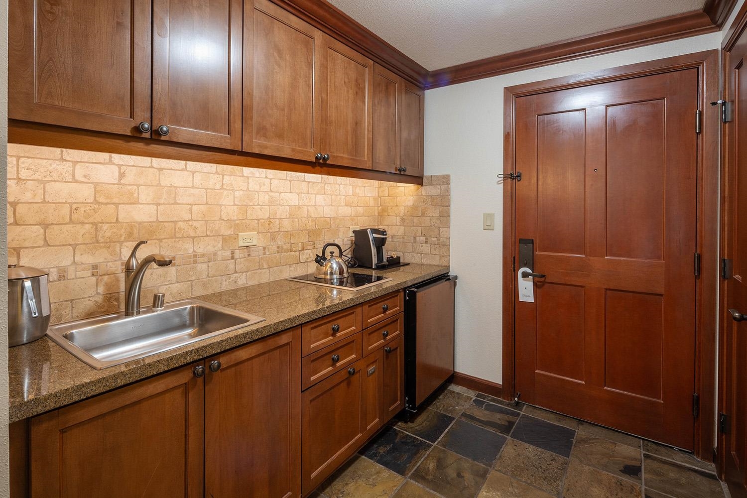 400 Squaw Creek Road Unit: 527