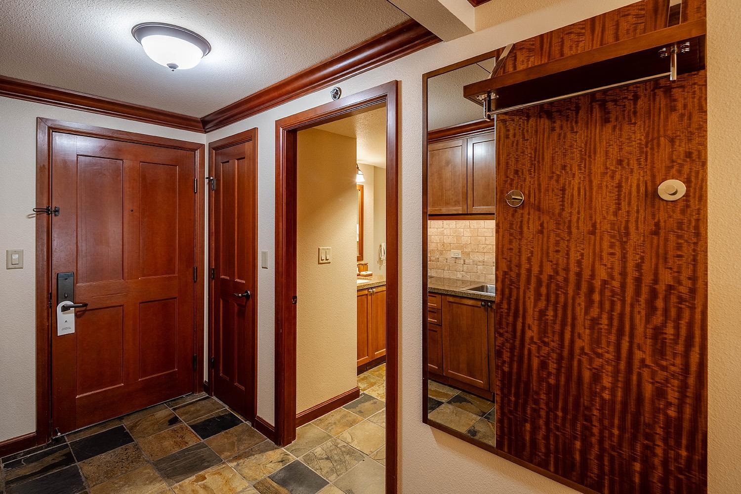 400 Squaw Creek Road Unit: 527