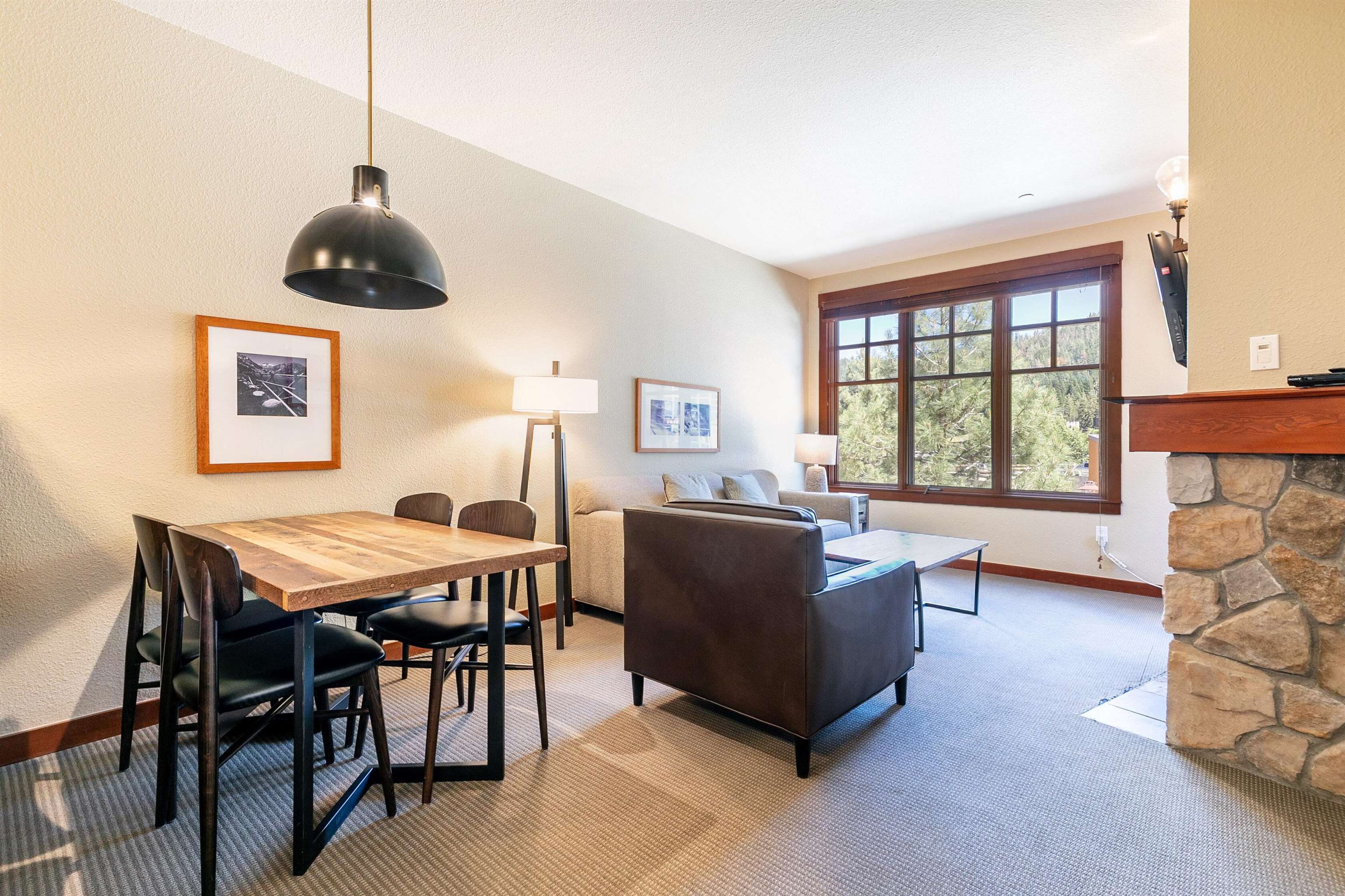 1880 Village South Road Unit: 3-248