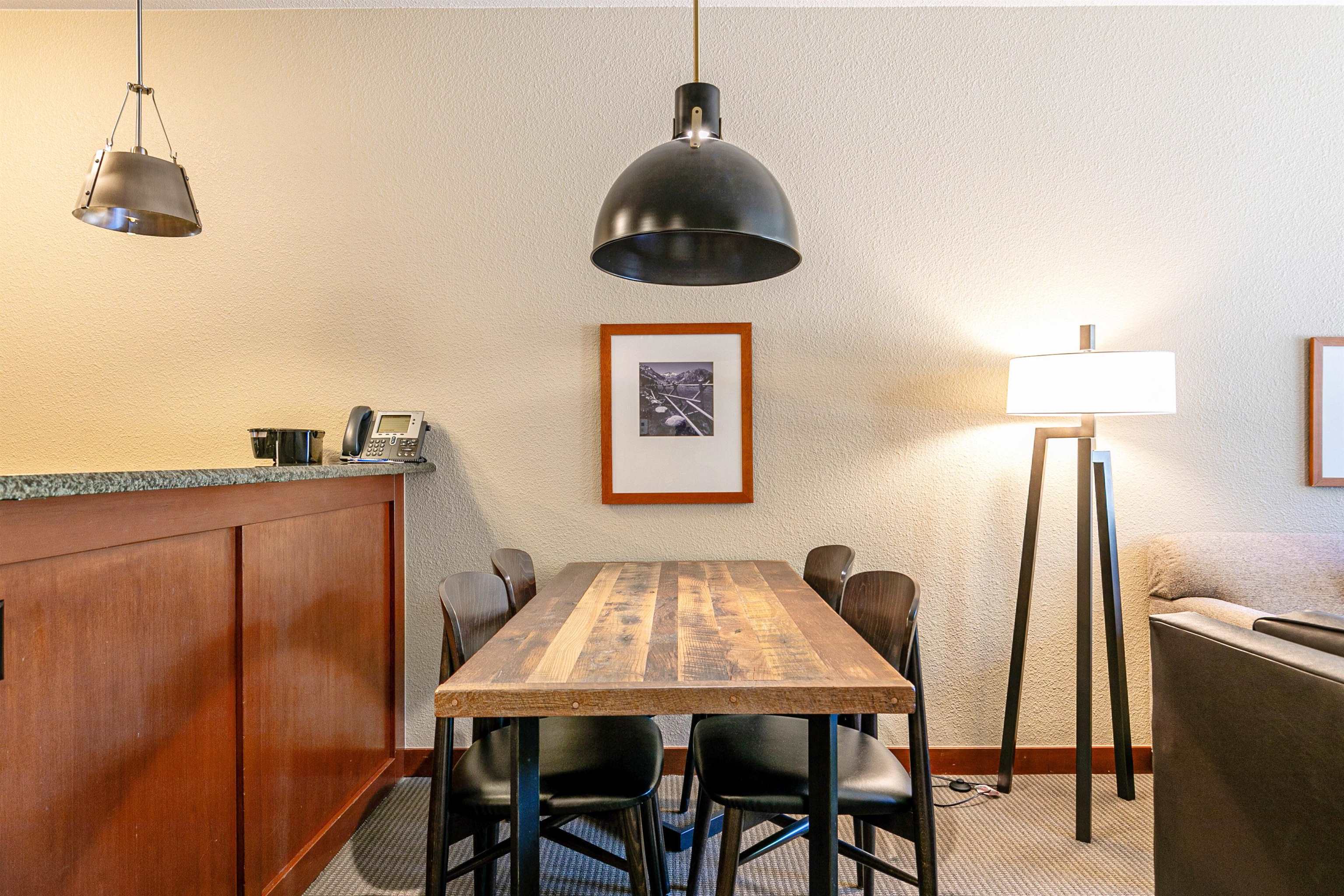 1880 Village South Road Unit: 3-248