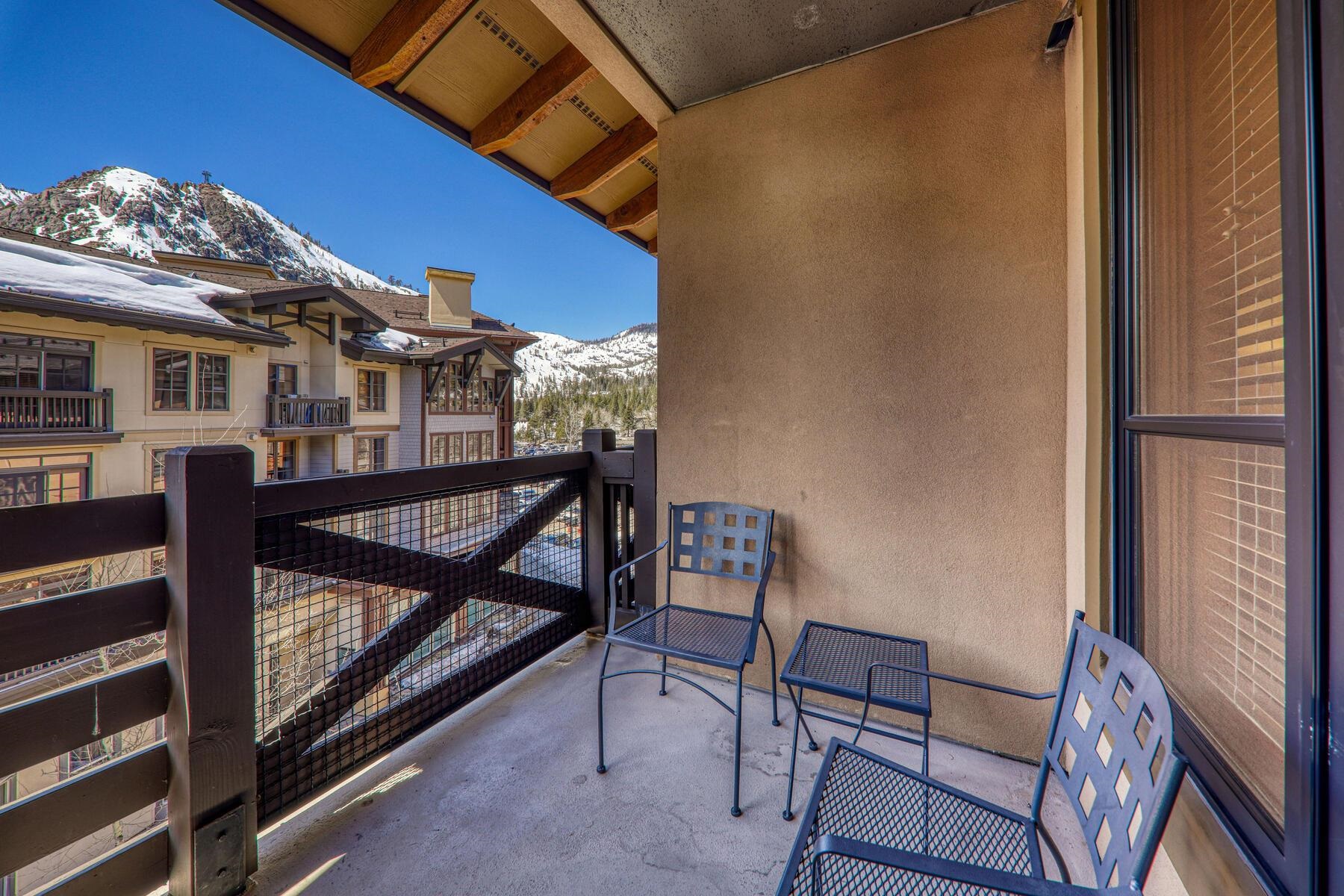 1750 Village East Road Unit: 5-418