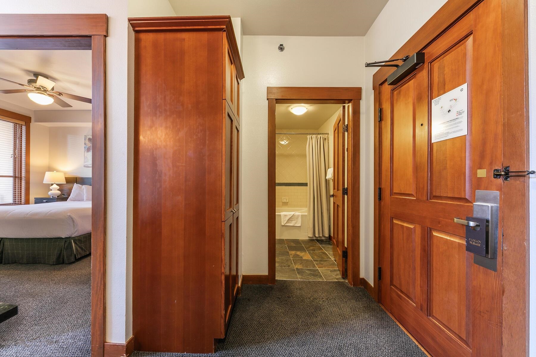 1750 Village East Road Unit: 5-418